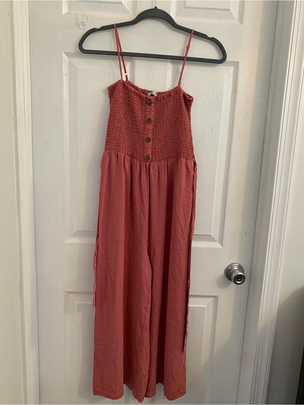 Love Tree Rust Pink Smocked Jumpsuit Romper. Size Small $10
